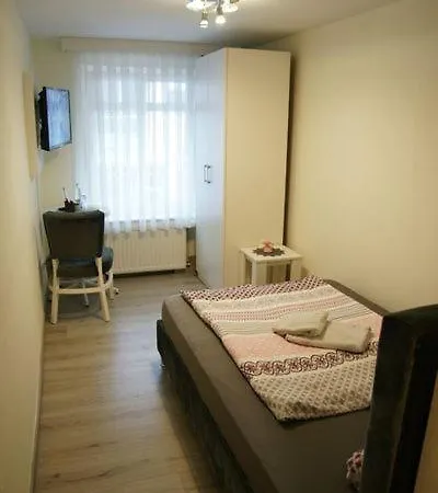 Sofa Restaurant-hotel-spaetkauf بيت ضيافة *