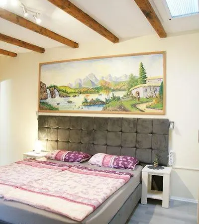 Sofa Restaurant-hotel-spaetkauf بيت ضيافة *